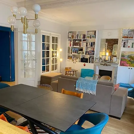 Parisien Metro 3 Appartement *